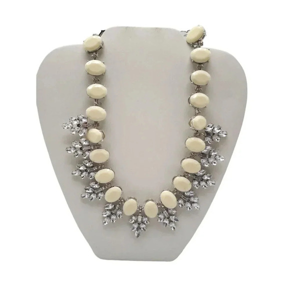 Cream Acrylic Marquise Crystal Statement Necklace Silver Tone Vintage - Picture 1 of 7